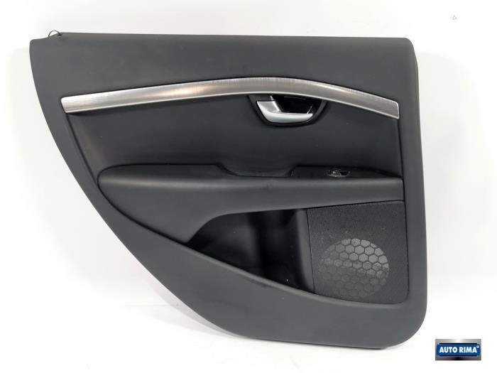 Portierbekleding 4Deurs links-achter van een Volvo V70, Gebruikt, -, -, Ophalen of Verzenden