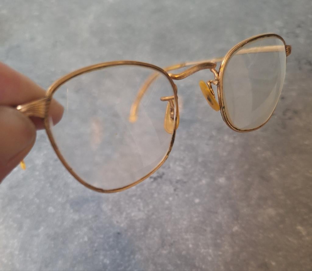 Vintage brilletje, Ophalen