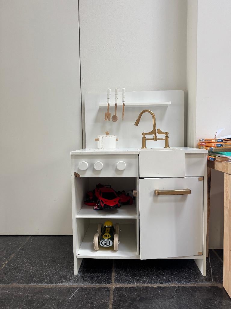 Speelkeukentje wit petit Amélie, Kinderen en Baby's, Speelgoed | Speelkeukens, Ophalen, Gebruikt, Kunststof, Speelkeuken