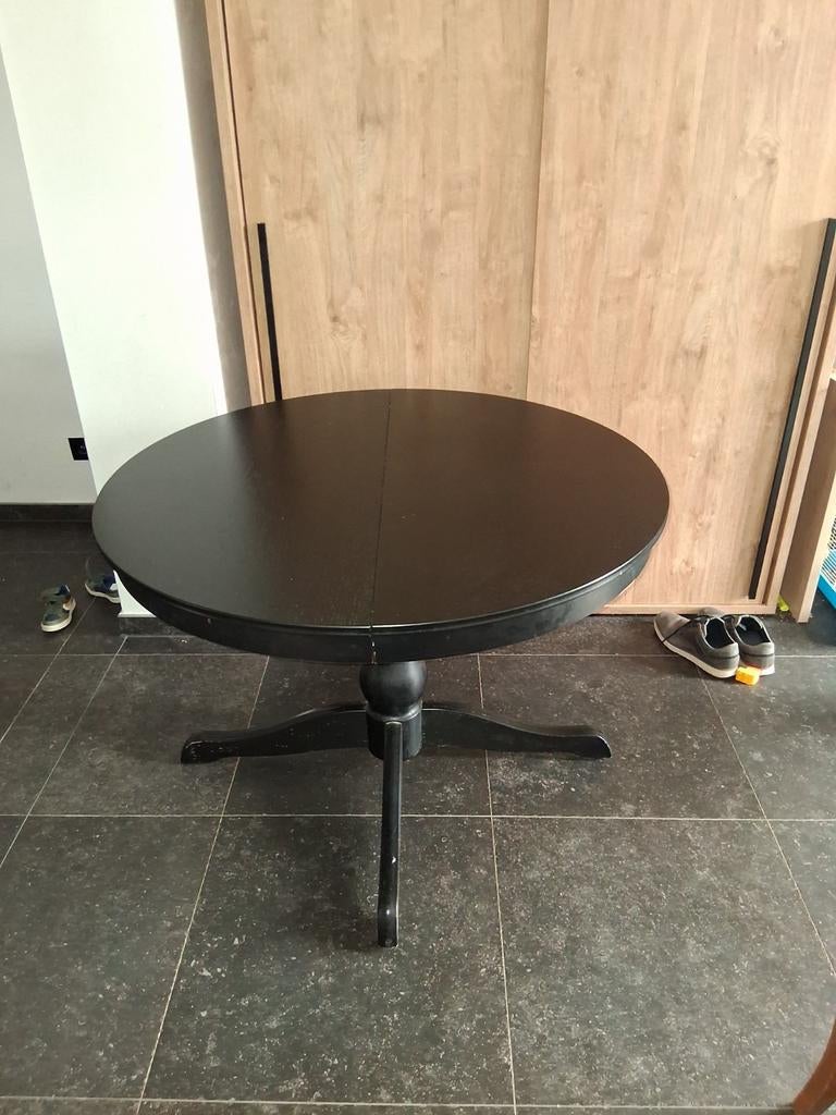 Zwarte ronde Eettafel, Ophalen, Ovaal