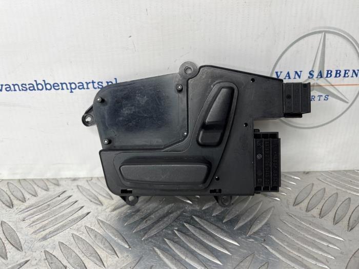 Stoelverstellings Schakelaar van een Mercedes ML-Klasse, Auto-onderdelen, Interieur en Bekleding, Mercedes-Benz, Gebruikt, 3 maanden garantie