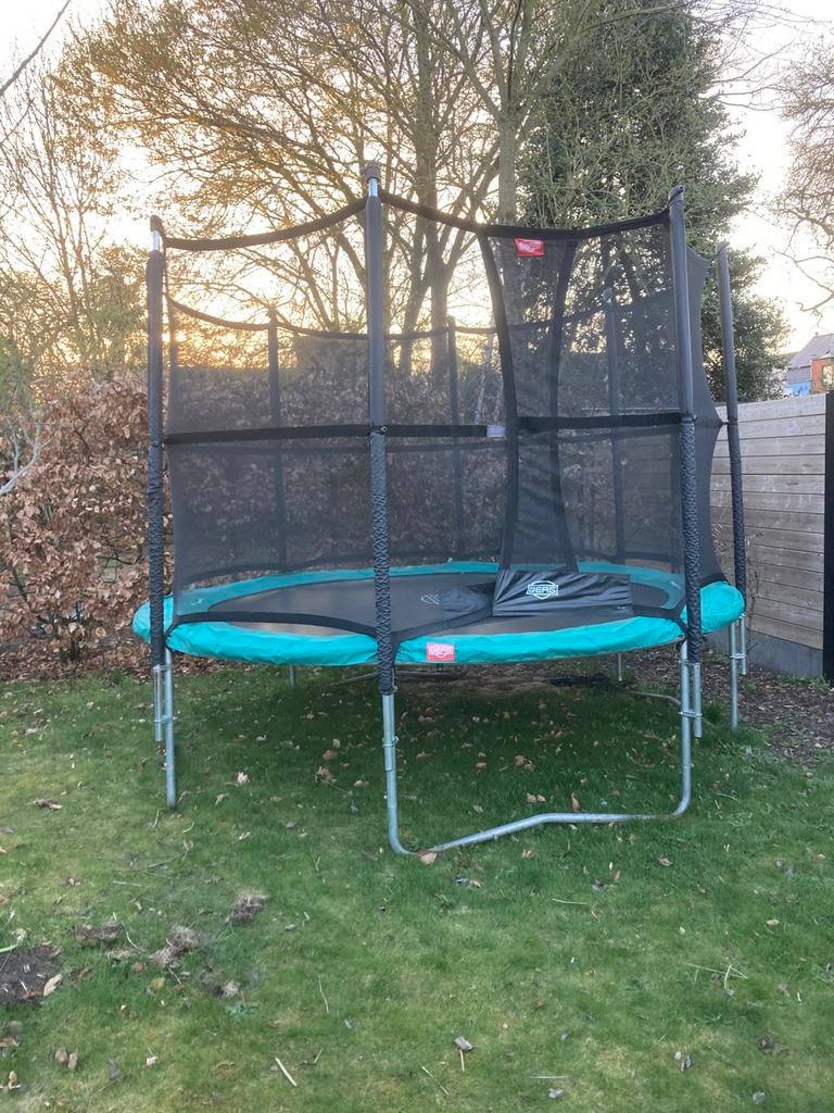 Trampoline ‘BERG’, Ophalen, Zo goed als nieuw