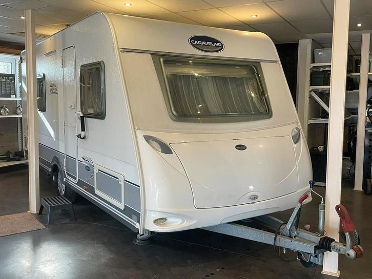 4 pers. Caravelair 475, Mover, voortent, douche, wc, Caravanes & Camping, Caravanes, Entreprise, jusqu'à 4, Banquette en rond