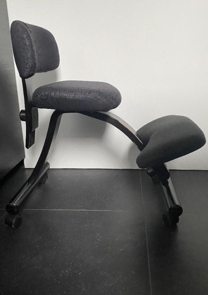 Ergonomische kniestoel/bureaustoel van Rybo, Maison & Meubles, Chaises de bureau, Utilisé, Chaise de bureau, Gris, Ergonomique