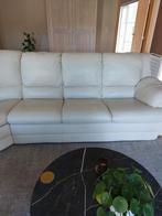 Lederen hoeksalon CaliaItalia, Ophalen