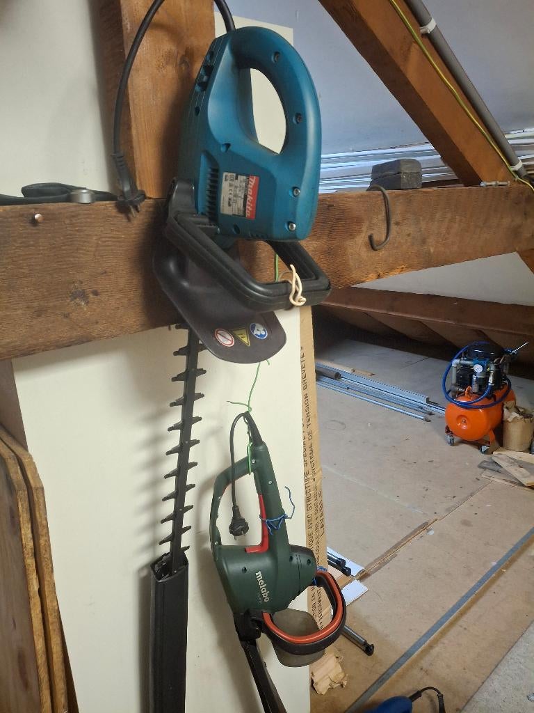 Haagschaar  merk Makita, Ophalen, Gebruikt, Elektrisch