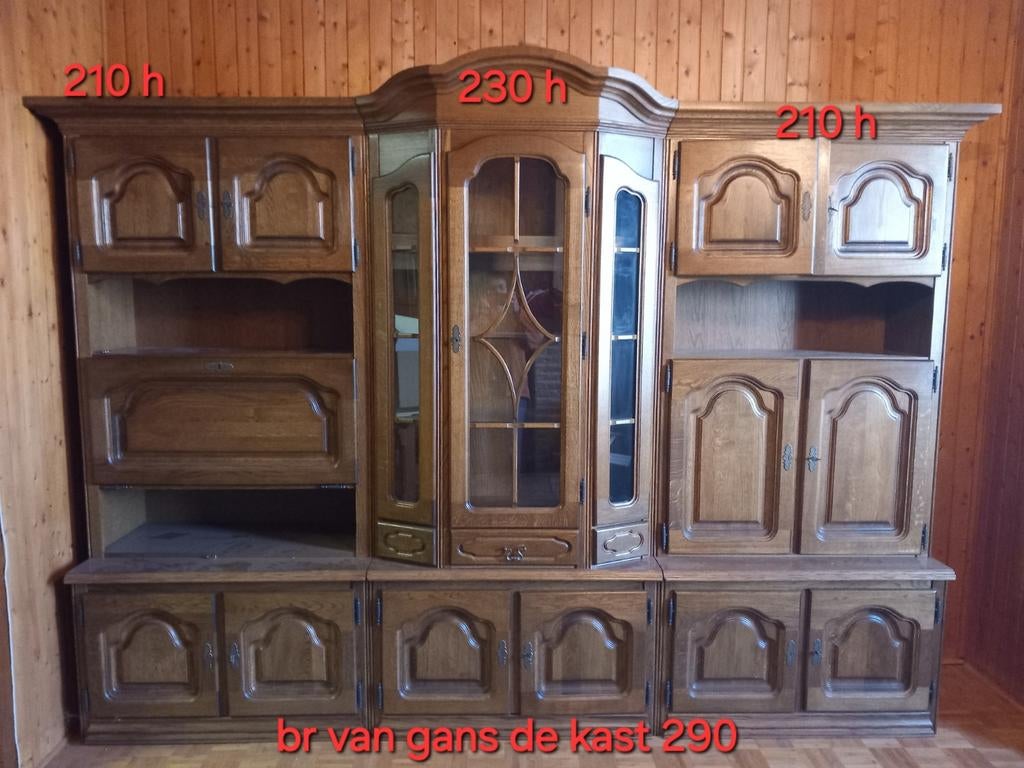 Grote eiken wandkast, Ophalen