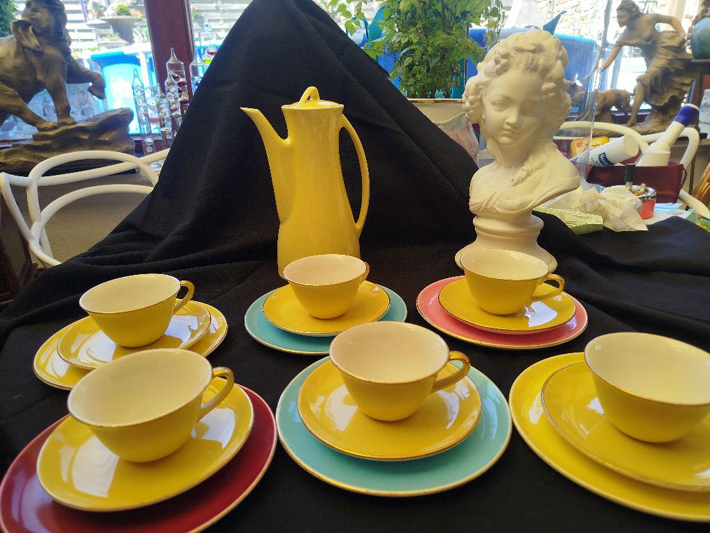 ANCIEN SERVICE  A CAFE BOCH KERALUX PASTEL, Enlèvement ou Envoi