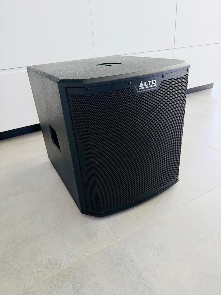 Nieuwe Alto 2500w versterkte subwoofer met cover Top AFFAIRE, Audio, Tv en Foto, Luidsprekerboxen, Ophalen, Nieuw, 120 watt of meer