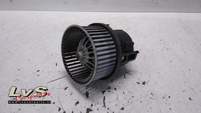 Moteur de ventilation chauffage d'un Landrover Discovery Spo, Land Rover, -, 3 mois de garantie, Utilisé