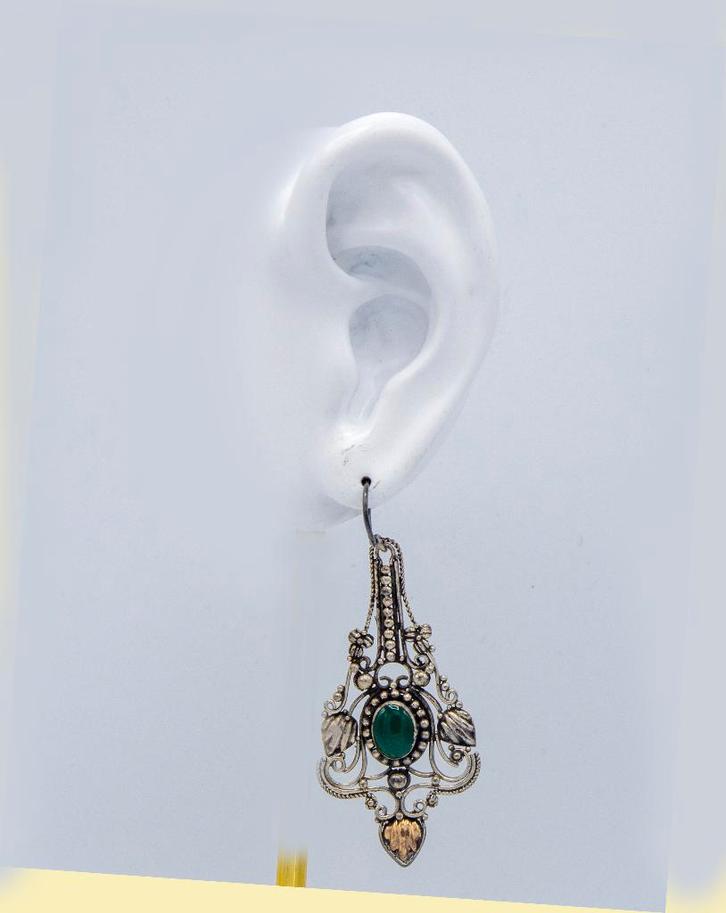 belle paire de boucles d'oreilles en argent, Bijoux, Sacs & Beauté, Boucles d'oreilles, Neuf, Pendantes, Argent, Argent, Enlèvement ou Envoi