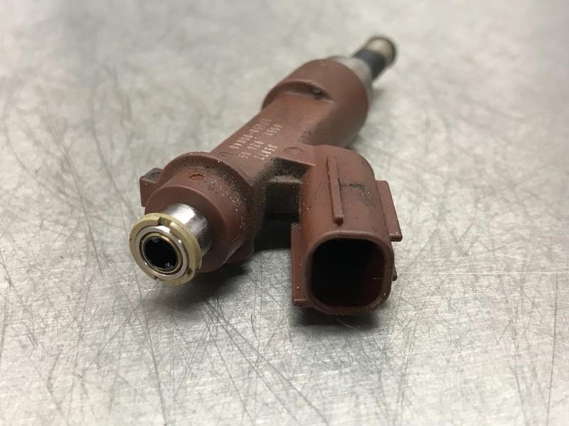 INJECTEUR Toyota Aygo (B40) (|AYGOB40|2325000040|), Autos : Pièces & Accessoires, Systèmes à carburant, Toyota, Utilisé