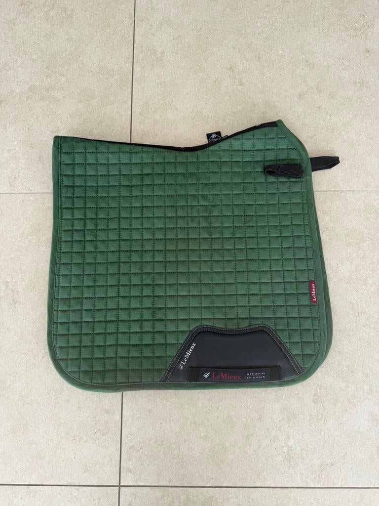 Lemieux dressuur dekje cob, Animaux & Accessoires, Chevaux & Poneys | Couvertures & Couvre-reins, Tapis de dressage, Comme neuf