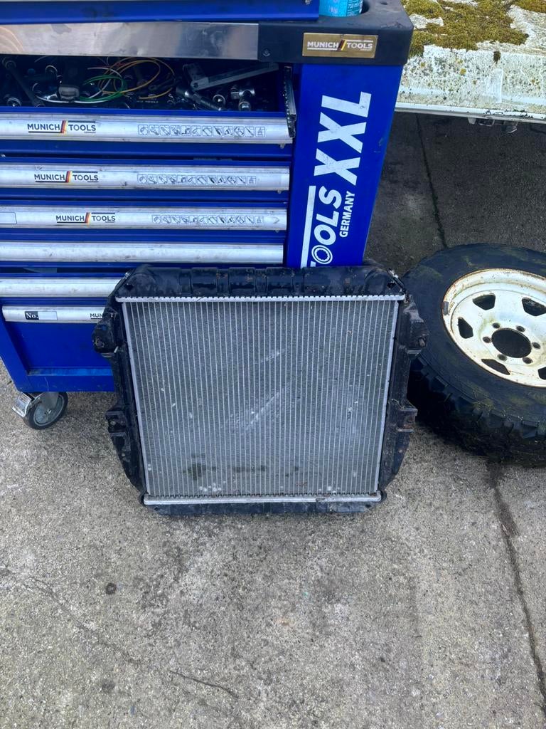 Radiateur toyota lj70/73, Auto-onderdelen, Ophalen, Gebruikt, Toyota