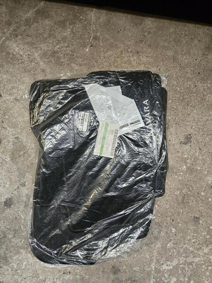 Nissan Navara Automatten – KE745-4K021, Auto diversen, Automatten, Ophalen of Verzenden