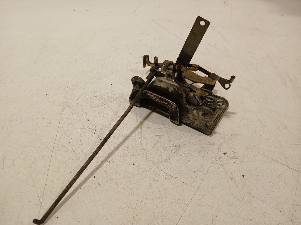 Slot mechaniek portier rechts voor Volkswagen Kever, Onderdelen@venauto.nl, Van der Ven Autorecycling B.V., Ettenseweg 76, 4706 PB Roosendaal, The Netherlands