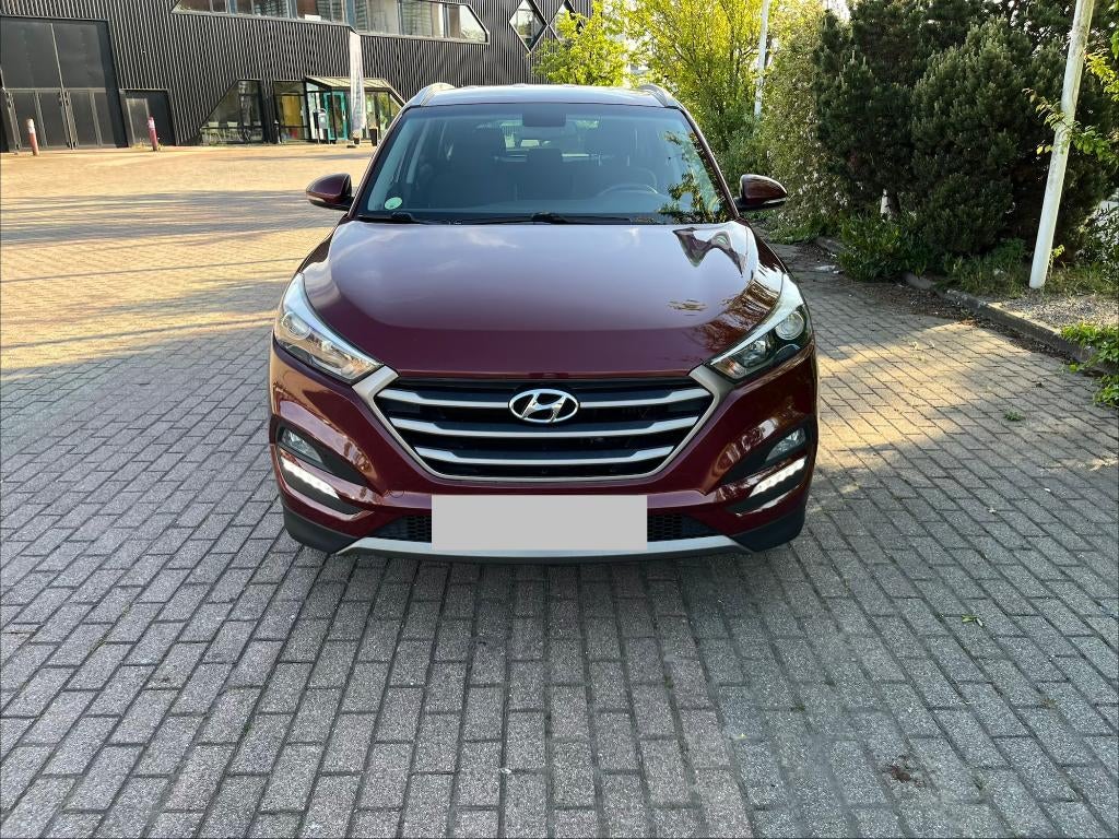 Hyundai TUCSON 1.7d 116ch CAMERA GPS 1ere main, Auto's, Voorwielaandrijving, Stof, Euro 6, 1685 cc