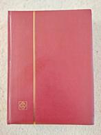 dik rood postzegelalbum merk Leuchtturm met 64 zwarte blz., Postzegels en Munten, Verzenden, Verzamelalbum