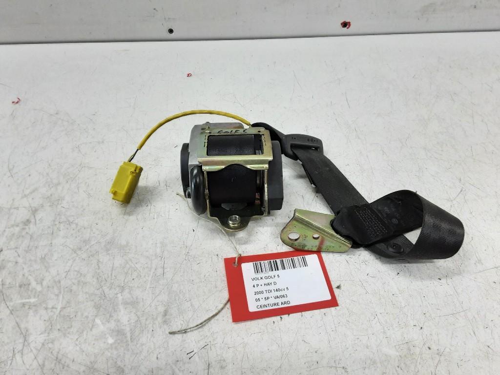 CEINTURE DE SECURITE ARRIERE DROITE Golf V 4Motion (1K1), Volkswagen, Mevr. I. Hauben, Utilisé, Rue de l'Espoir 34 34
4030  GRIVEGNÉE, BE