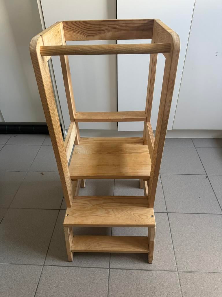 Houten keukenhulp voor kind, Kinderen en Baby's, Speelgoed | Houten speelgoed, Ophalen, Zo goed als nieuw