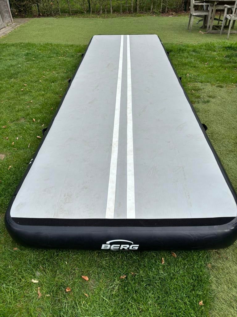 Airtrack 5m merk BERG incl pomp, Enlèvement, Comme neuf, Gris