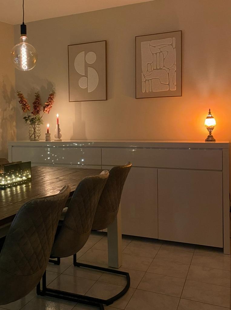 Magnifique buffet blanc brillant, Maison & Meubles, Armoires | Dressoirs, Utilisé, Enlèvement