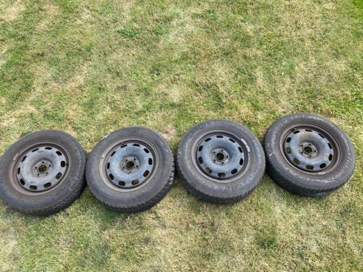 Velgen VW met winterbanden DUNLOP 195/65R15, Auto-onderdelen, Banden en Velgen, Velg(en), Winterbanden, 15 inch, 195 mm, Personenwagen