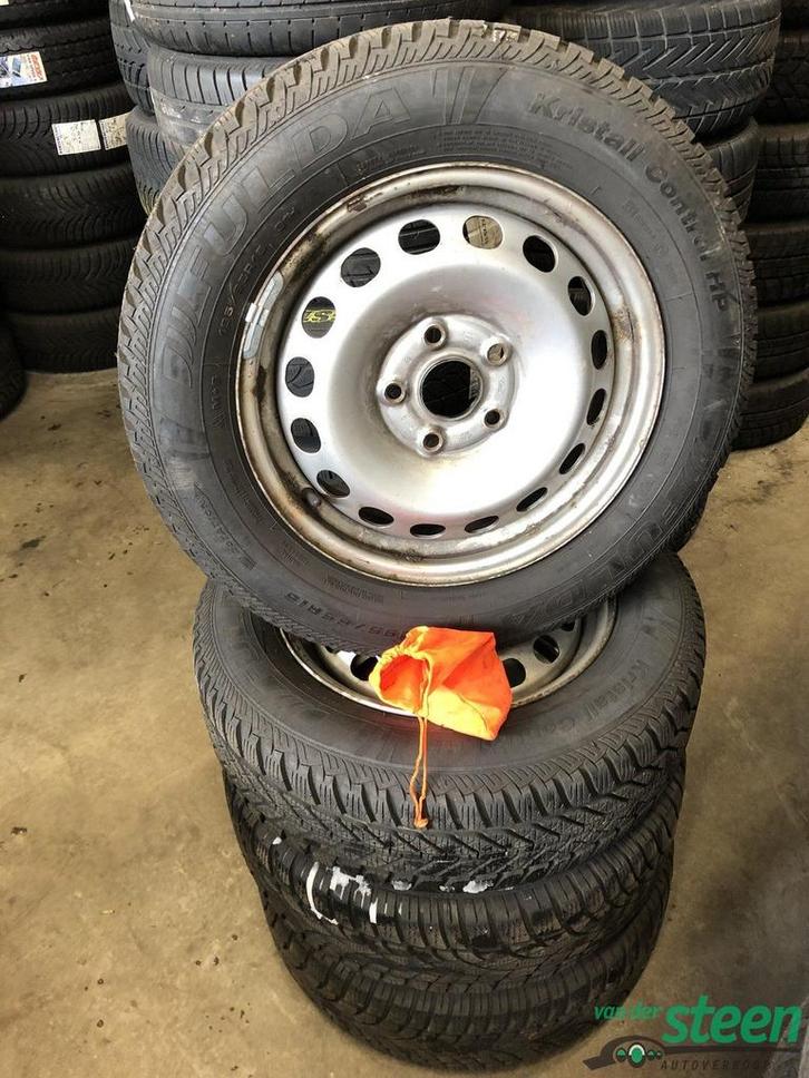 195-65-15 C 91H Volkswagen Caddy Winterset Fulda Velgen 5 x, Auto-onderdelen, Banden en Velgen, Banden en Velgen, Winterbanden