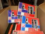 JOUEF set van 4 monobloklampen met rails, compleet nieuw in, Hobby en Vrije tijd, Modeltreinen | H0, Verzenden, Zo goed als nieuw