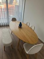 Ovale tafel met bouclé stoelen en bankje, Huis en Inrichting, Ophalen, 200 cm of meer, 50 tot 100 cm, Zo goed als nieuw