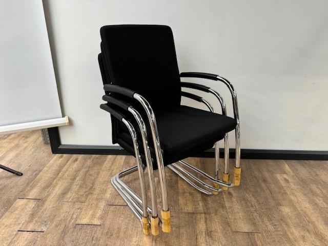 Vergaderstoel zwart chromen frame stapelbaar, Hobby & Loisirs créatifs, Feutre, Enlèvement