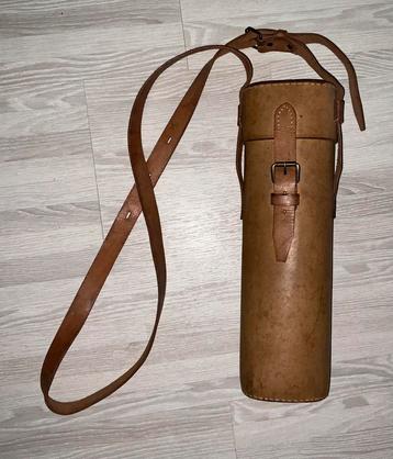 Lederen koker schoudertas beschikbaar voor biedingen