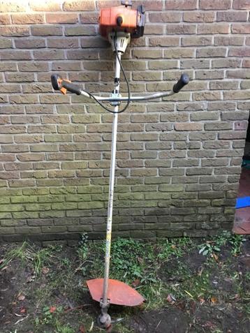 Stihl FS120 bosmaaier voor €250