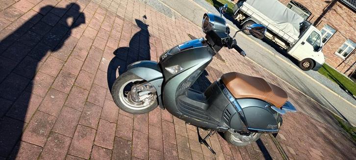 AGM LX ZN50QT-F retro scooter klasse B, Fietsen en Brommers, Scooters | Peugeot, Gebruikt, Overige modellen, Klasse B (45 km/u)