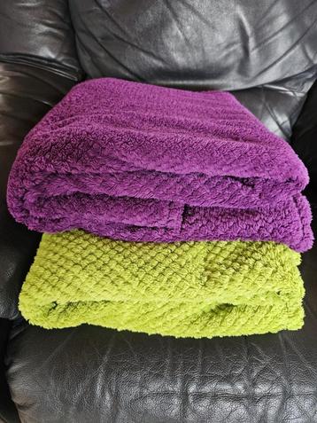 Lot de 2 plaids épais 130 x 160 cm beschikbaar voor biedingen