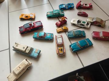 Lotje Dinky Corgi toys Solido Norev Tekno Polistil matchbox beschikbaar voor biedingen