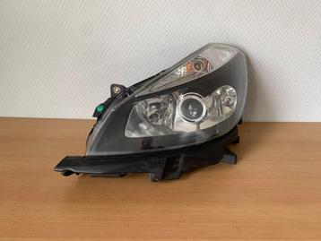 Koplamp links Renault Clio 2005 tot 2008 met lens 8200261610 beschikbaar voor biedingen