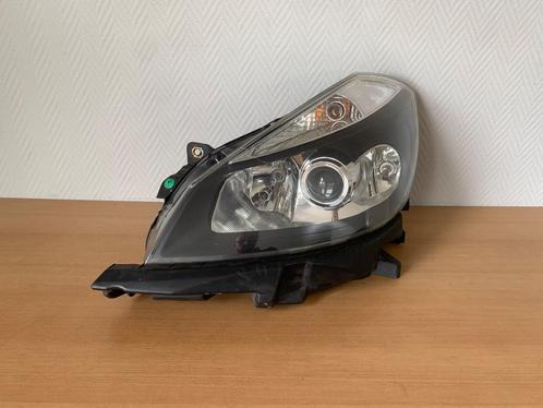 Koplamp links Renault Clio 2005 tot 2008 met lens 8200261610, Auto-onderdelen, Verlichting, Renault, Gebruikt, Ophalen of Verzenden