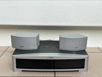 Bose Mediacenter met twee luidsprekers beschikbaar voor biedingen
