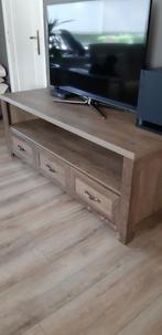 tv kast 60 euro en salontafel 80 euro, Huis en Inrichting, Ophalen