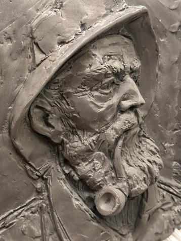 Sculptuur in tin beschikbaar voor biedingen