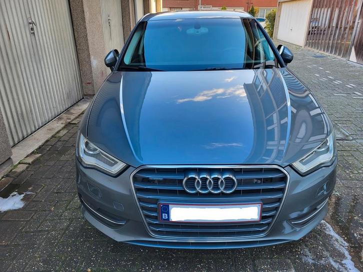 Audi quattro S-tronic met paddles aan het stuur., Auto's, Audi, Particulier, A3, 4x4, ABS, Airbags, Airconditioning, Bluetooth