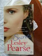 Lesley PEARSE - secrets - engels, Ophalen of Verzenden, Zo goed als nieuw, Pearse, Fictie