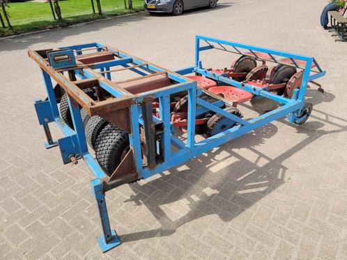 4 rij plantmachine, Hobby en Vrije tijd, Knutselen, Gebruikt, Ophalen