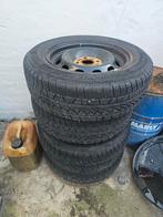 Jantes et pneus hiver 195/65r15, Autos : Pièces & Accessoires, Pneus & Jantes, 15 pouces, Pneus et Jantes, Pneus hiver, Véhicule de tourisme