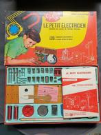 2 coffrets de chantier GéGé jeune radio petit électricien, Antiquités & Art, Envoi