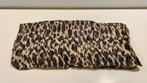 Beige foulard met dierenprint, Kleding | Dames, Ophalen of Verzenden, Nieuw, Sjaal