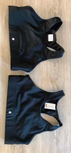 2 sporttops decathlon 141-148 cm, Kinderen en Baby's, Kinderkleding | Maat 140, Ophalen, Zo goed als nieuw