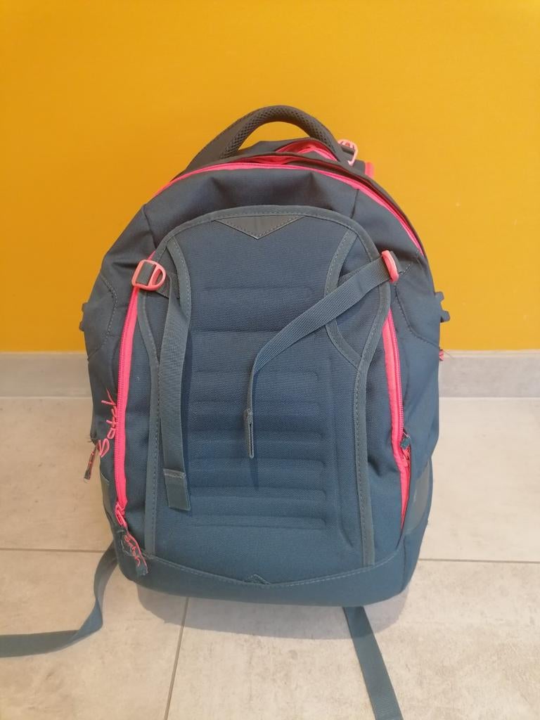 Satch schoolrugzak met pennenzak, Ophalen