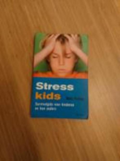 Stresskids - W. Peerlings, Boeken, Psychologie, Ophalen of Verzenden